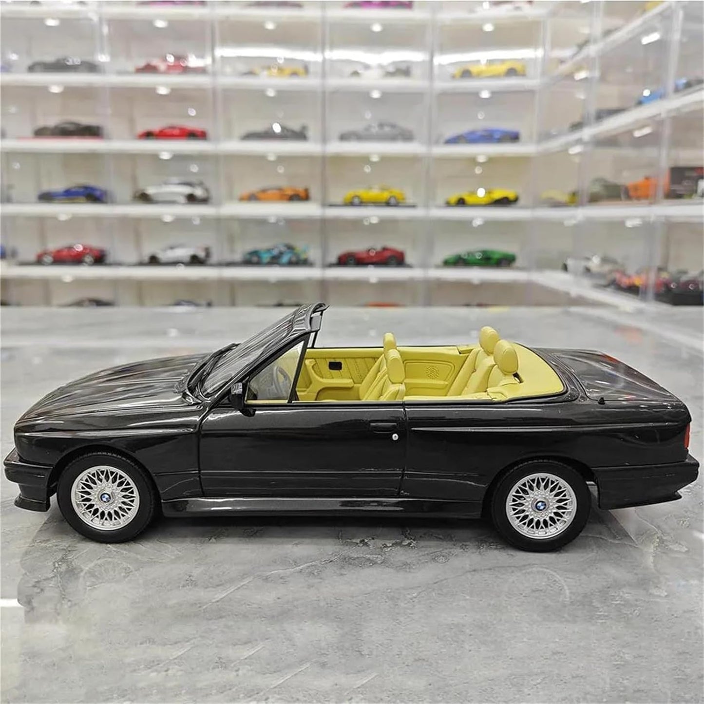 BMW M3 E30 1:18 Diecast Car