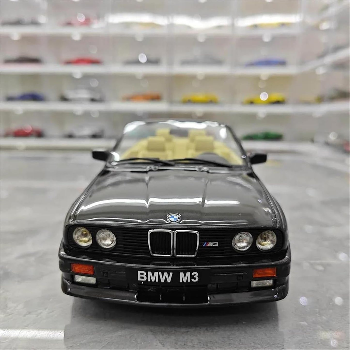 BMW M3 E30 1:18 Diecast Car