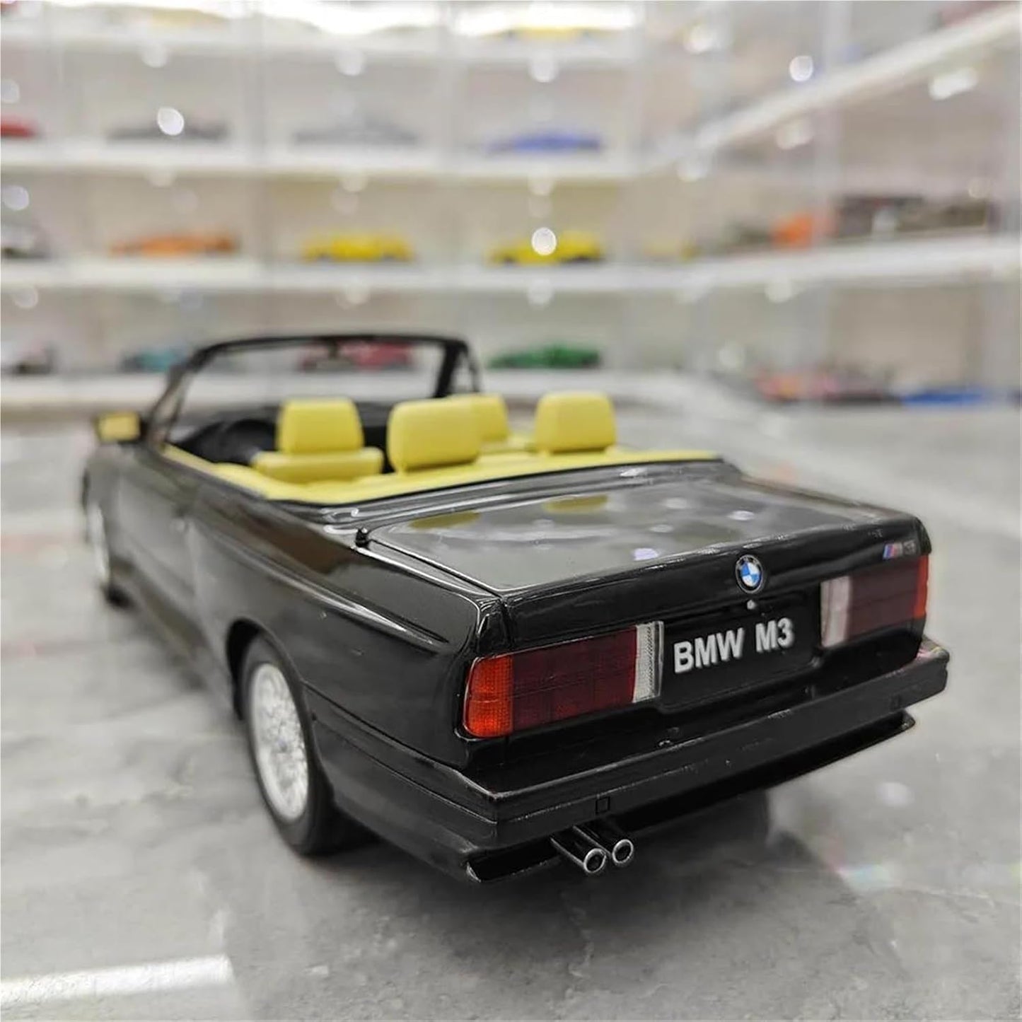 BMW M3 E30 1:18 Diecast Car