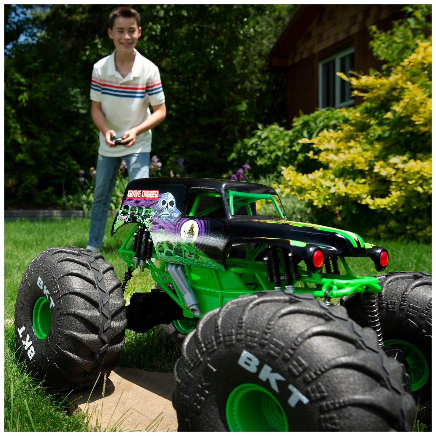 Mega Grave Digger RC Truck – 1:6 Scale