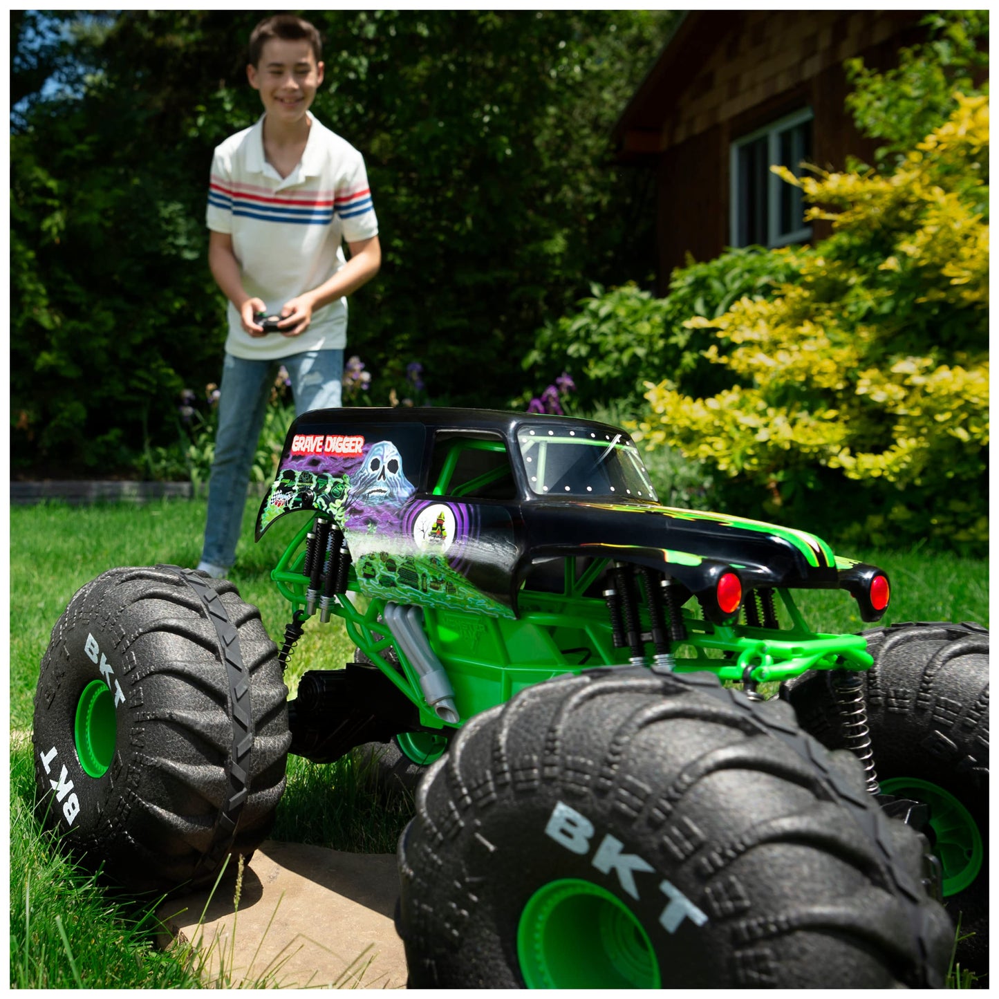Mega Grave Digger RC Truck – 1:6 Scale